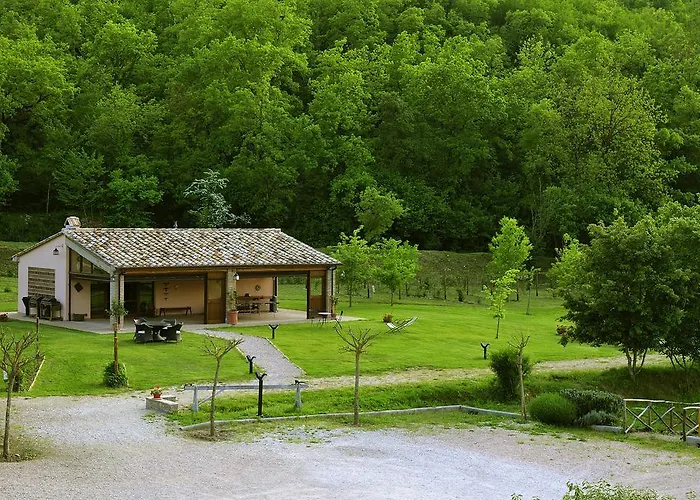 Alloggio per agriturismo Il Corniolo Cenerente